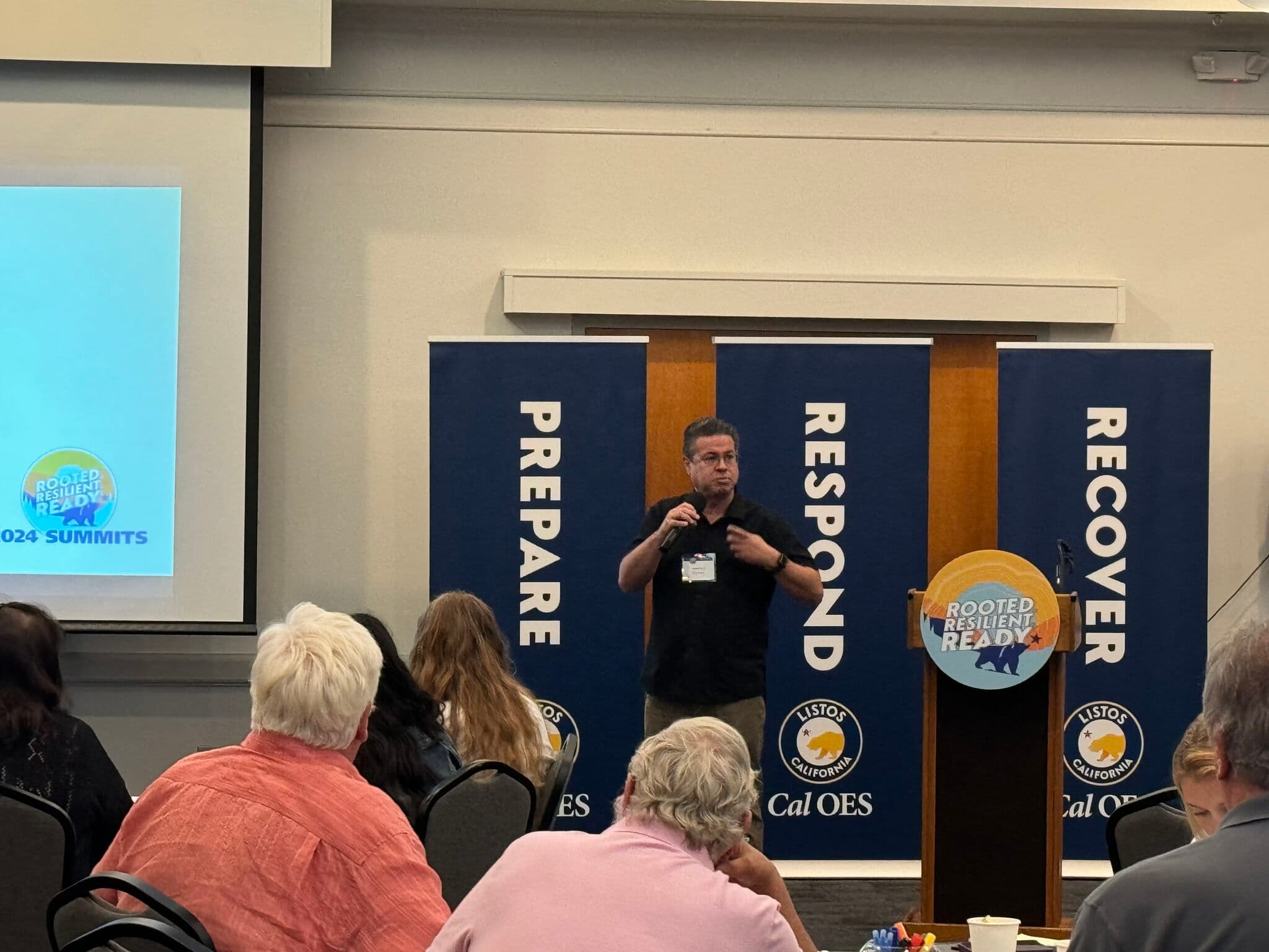 Jovanni facilitating a Listos session